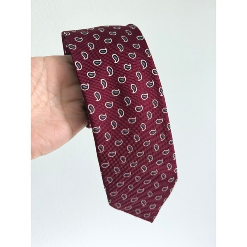 Tasso Elba Necktie OS Burgundy Classic Paisley Silk Professional Formal Tie